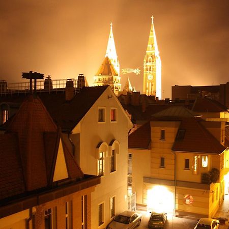 Dom Hotel Szeged Exterior photo